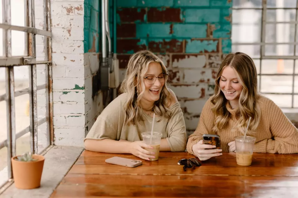 Social Proof: What It Is and How to Leverage It for Your Influencer Marketing Campaign 2