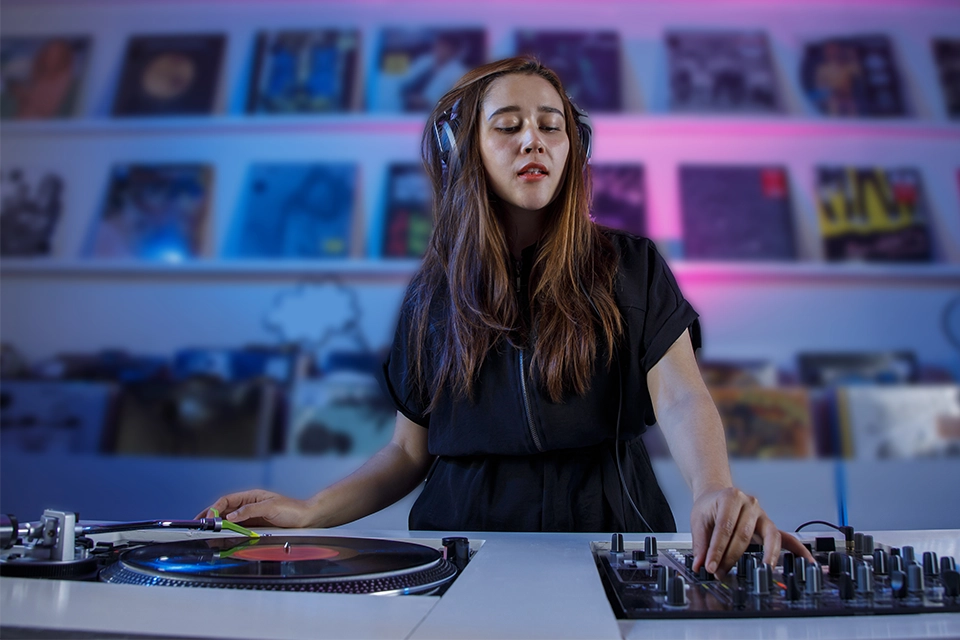 DJ working as an example of digital marketing for musicians